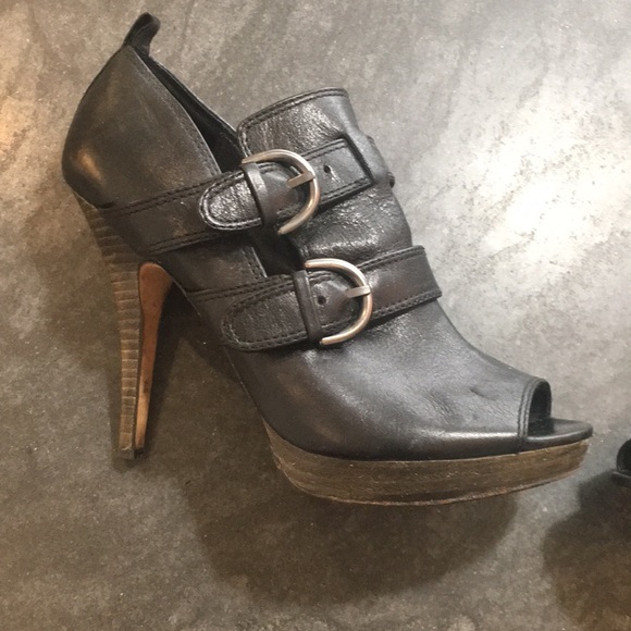 Coach black leather peep toe platform heel - Picture 6 of 7